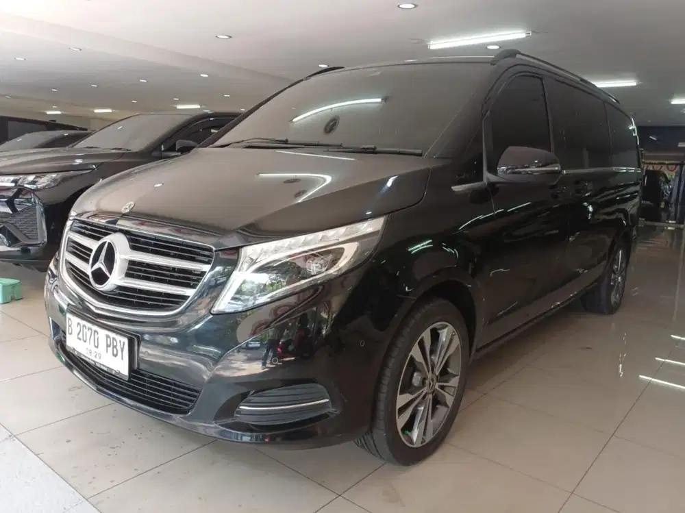 MERC BENZ V220 DIESEL 2018