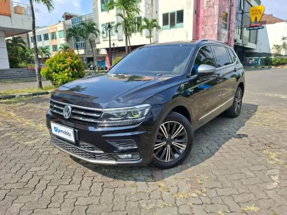 Garansi 1 Th - Volkswagen Tiguan Allspace 1.4 TSI Bensin AT 2020 Hitam