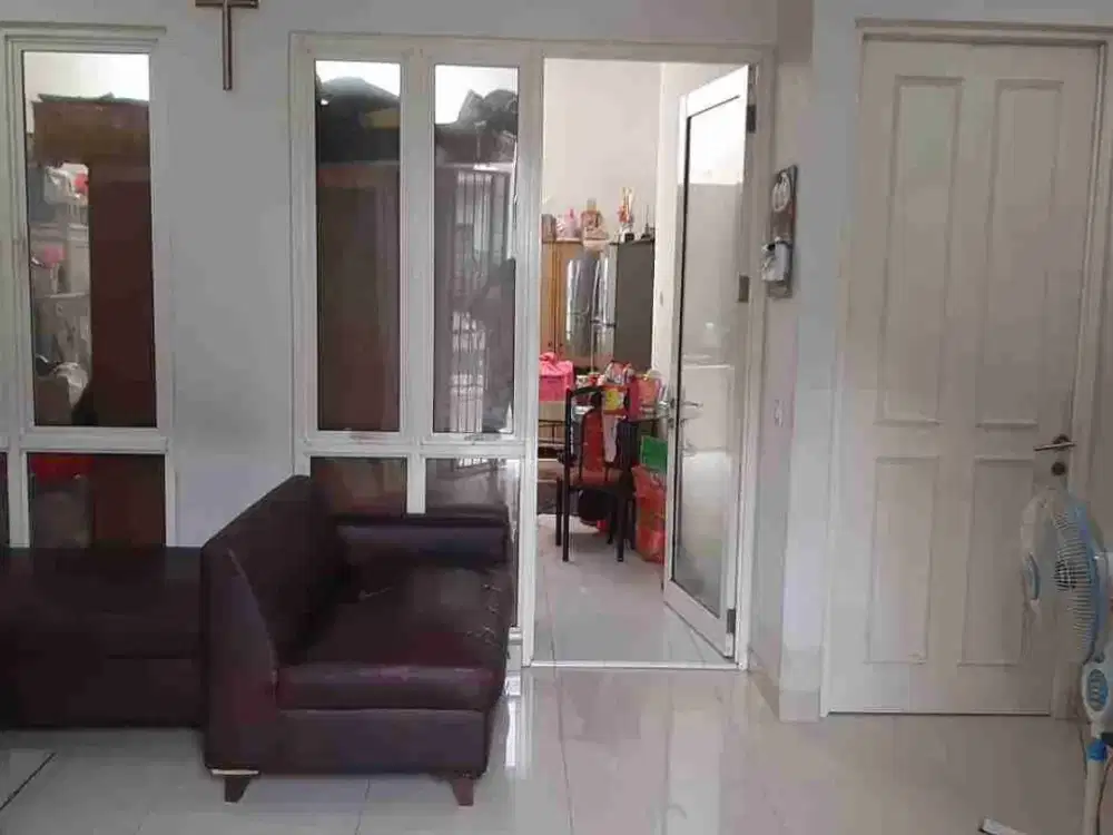 Rumah Siap Huni Unfurnished di Pinewood Banjar Wijaya