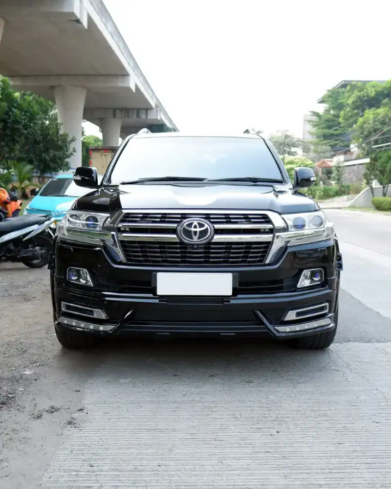 Toyota Land Cruiser VXR 2018