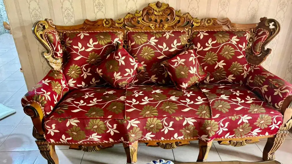 SET SOFA KAYU DAN LEMARI