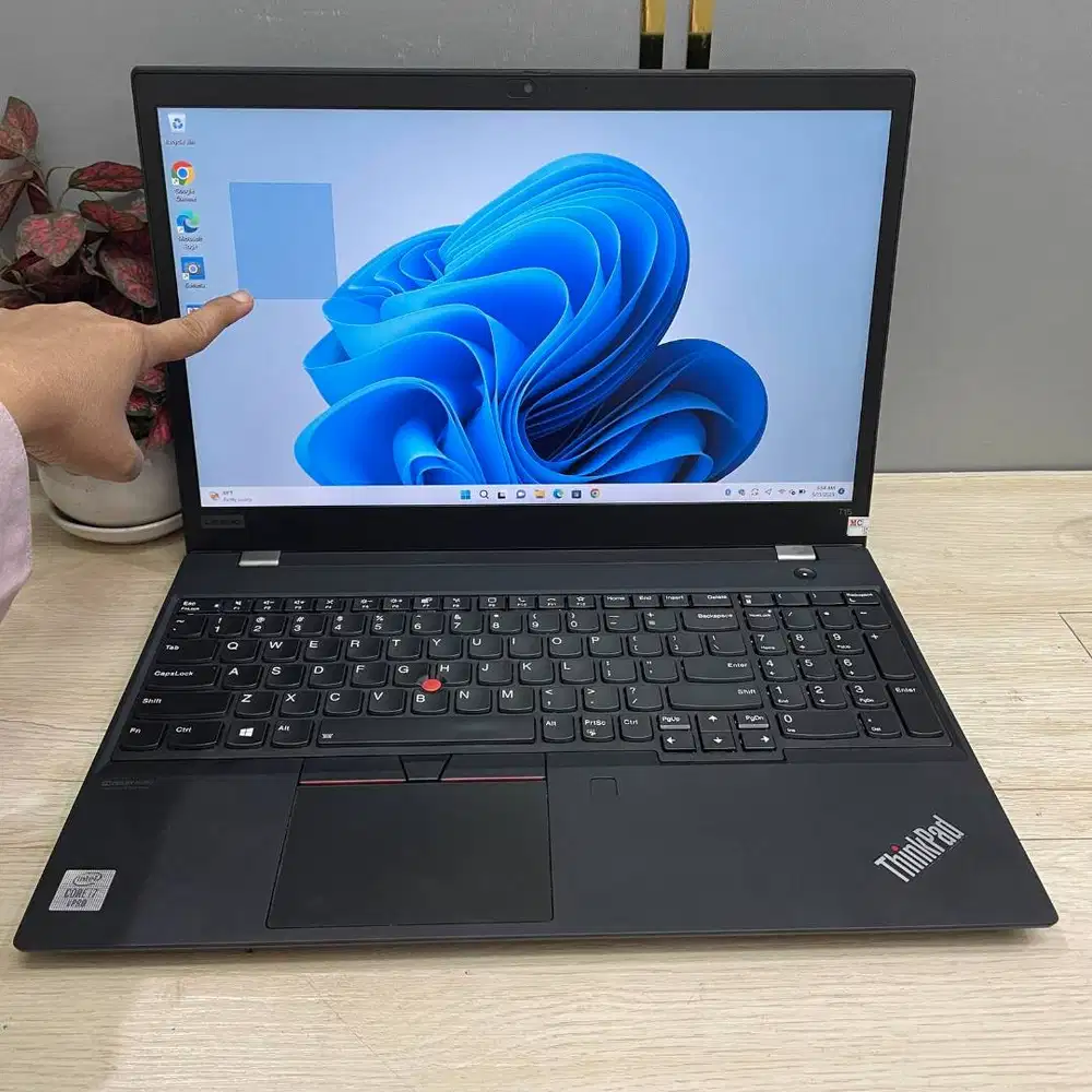 LAPTOP PELAJAR & KARYAWAN LENOVO T15 I5-10 16/256 15 INCH TOUCH *RET