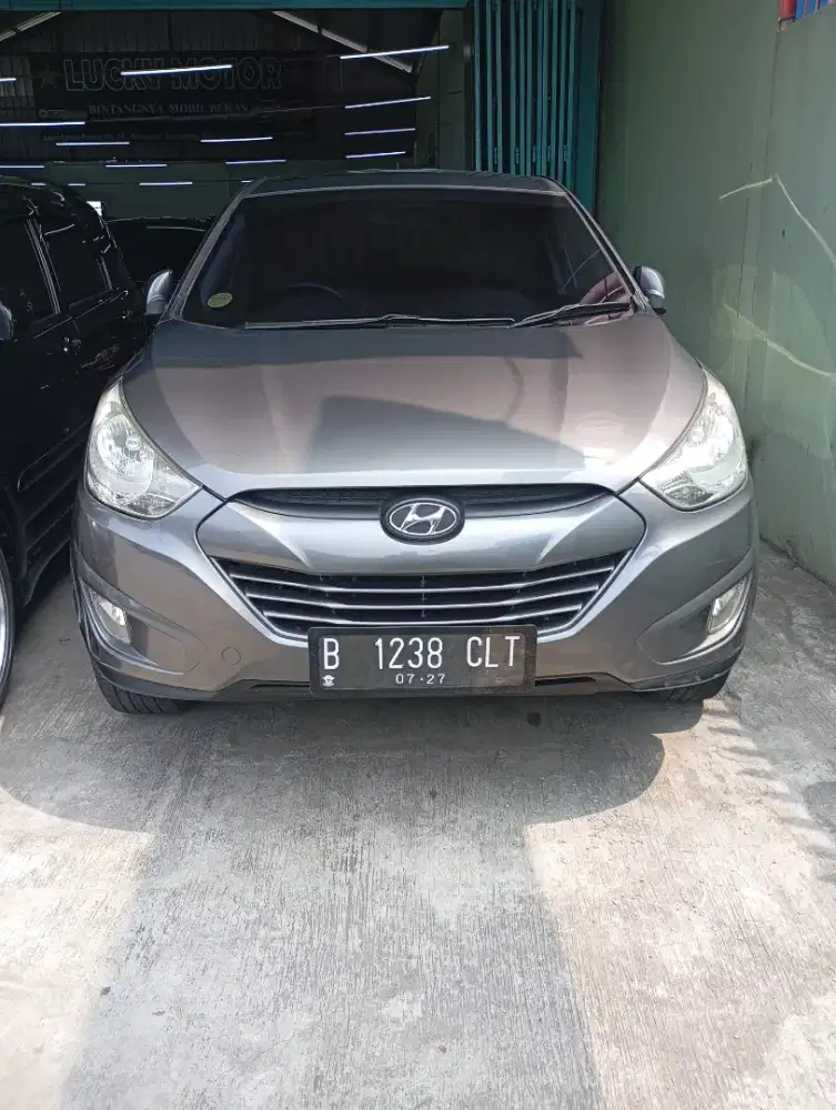 Hyundai Tucson 2.0 GLS AT 2012 Abu-abu