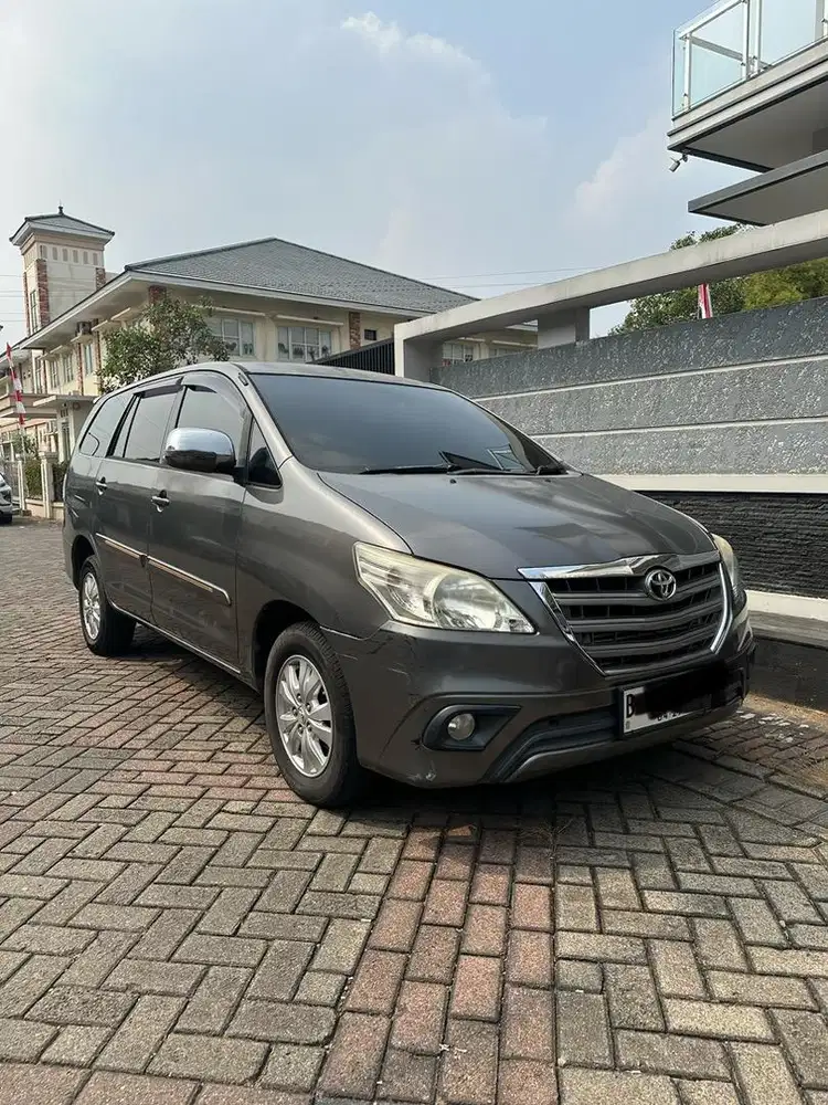 Toyota Kijang Innova 2014 Solar