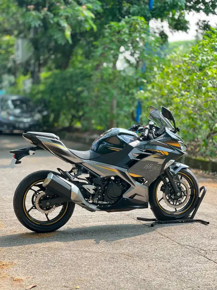 KM LOW! KAWASAKI NEW NINJA 250 FI ABS MDP KEYLESS GREY 2021 PAJAK ON