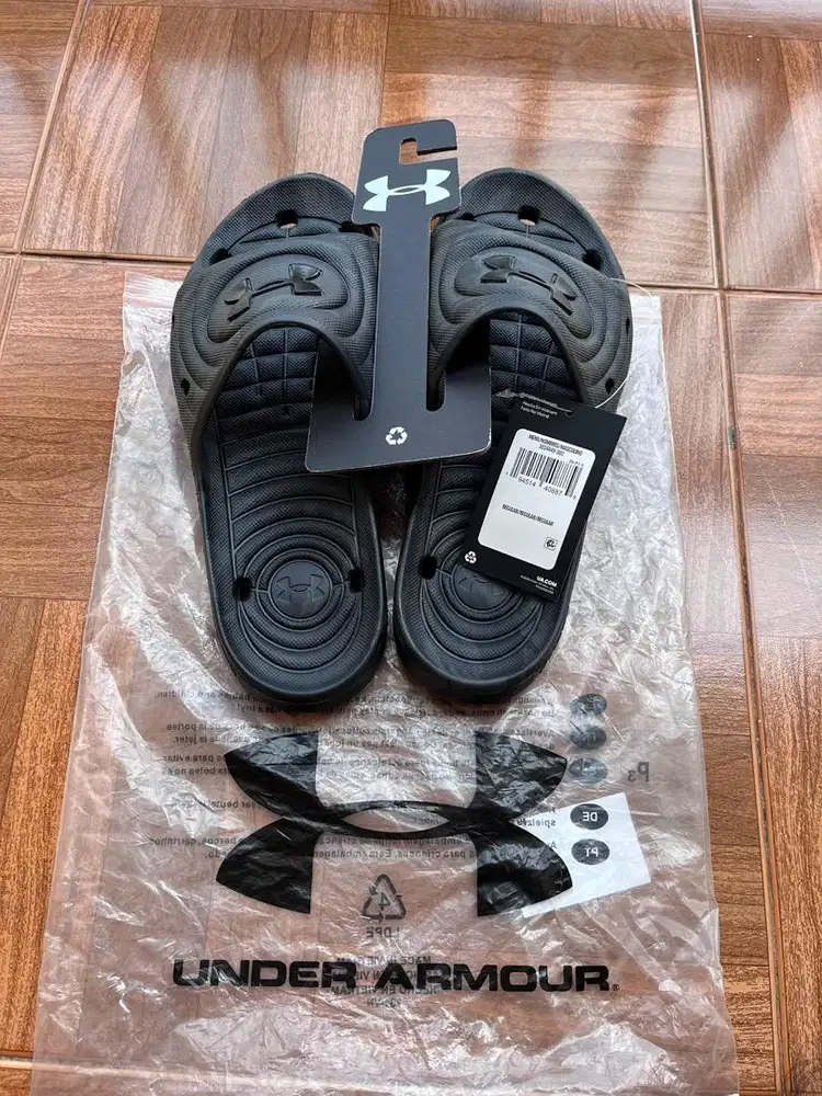 SANDAL UNDER ARMOUR LOCKER IV SLIDE