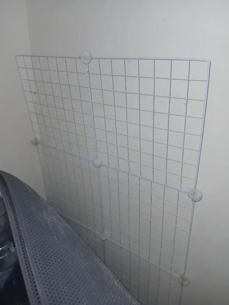 Kandang kucing bongkar pasang putih