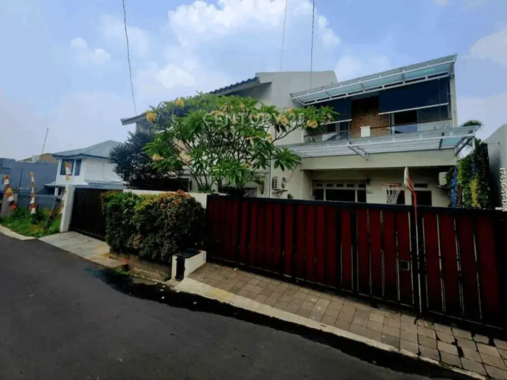 Dijual Rumah nyaman dan siap huni dengan lokasi strategis di Bintaro sektor 2