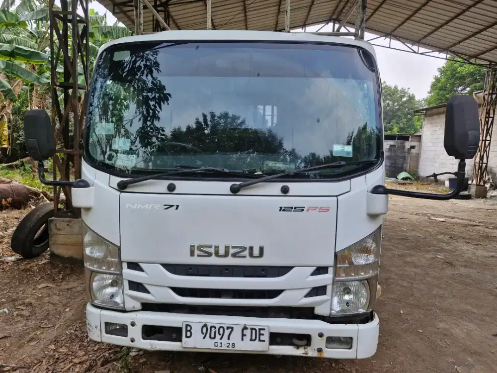 Isuzu elf nmr T71 L
