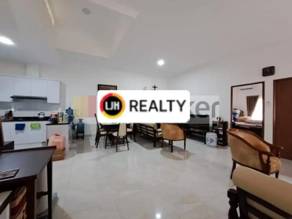 RUMAH HUK, BANGUNAN BARU DI SUMMAGUNG KELAPA GADING, JAKARTA UTARA