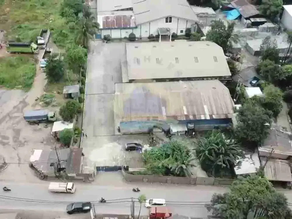 Pabrik di Jl Raya Legok - Parung Panjang, Tangerang, Banten.