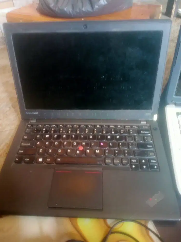 Jual laptop kondisi mati total