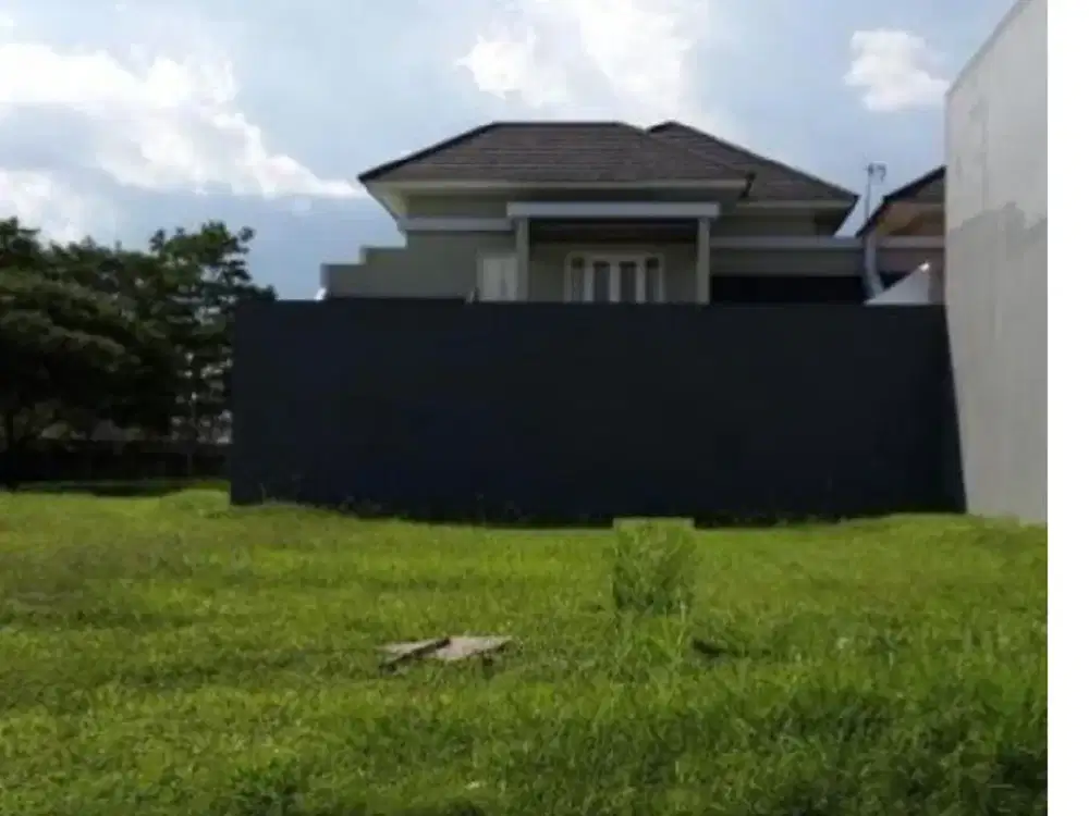 Raya Wiyung Disewakan Tanah Komersial Hadap Jalan Raya. Ramai, Lokasi Strategis, Ramai, Pusat Bisnis Sby Barat