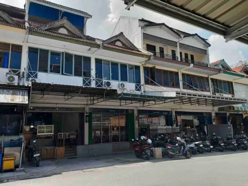 Ruko Balikpapan permai di tengah kota cocok untuk buka usaha , cafe , dll