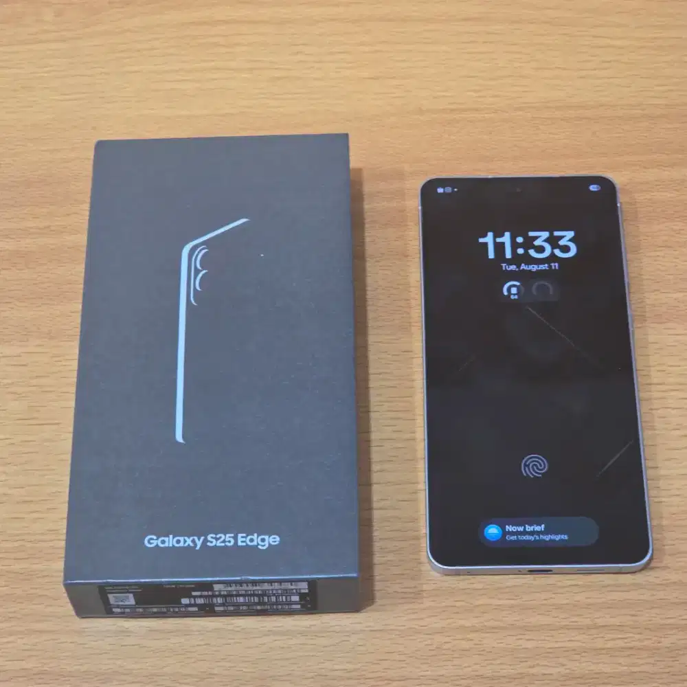 SAMSUNG GALAXY S25 EDGE 12GB/512GB. LIKE NEW, FULLSET, GARANSI RESMI