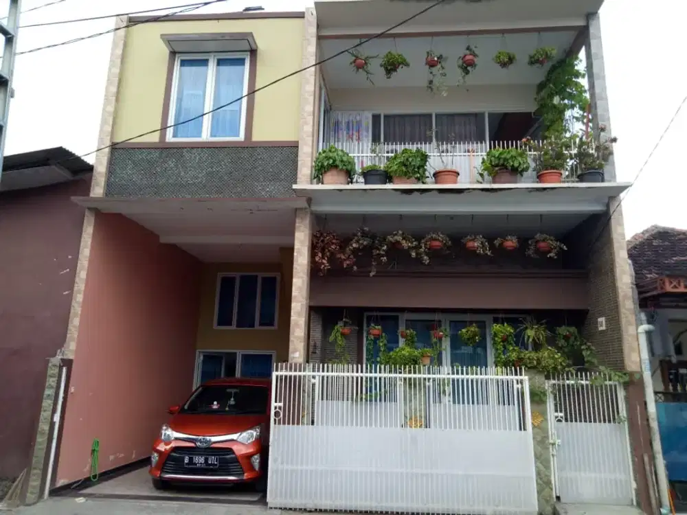 DIJUAL Rumah 2 Lantai dengan Lingkungan Nyaman dan Strategis di Perumahan Malaka Permai, Rorotan, Cilincing, Jakarta Utara