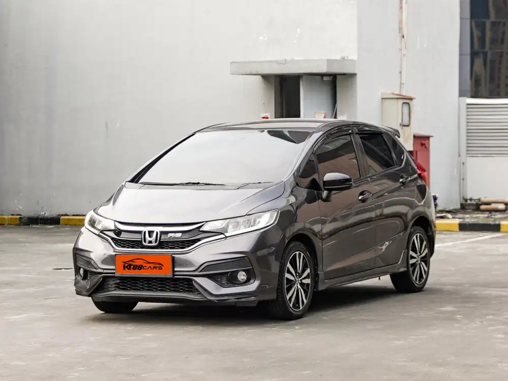 Honda Jazz RS Matic 2020 Abu abu Genap