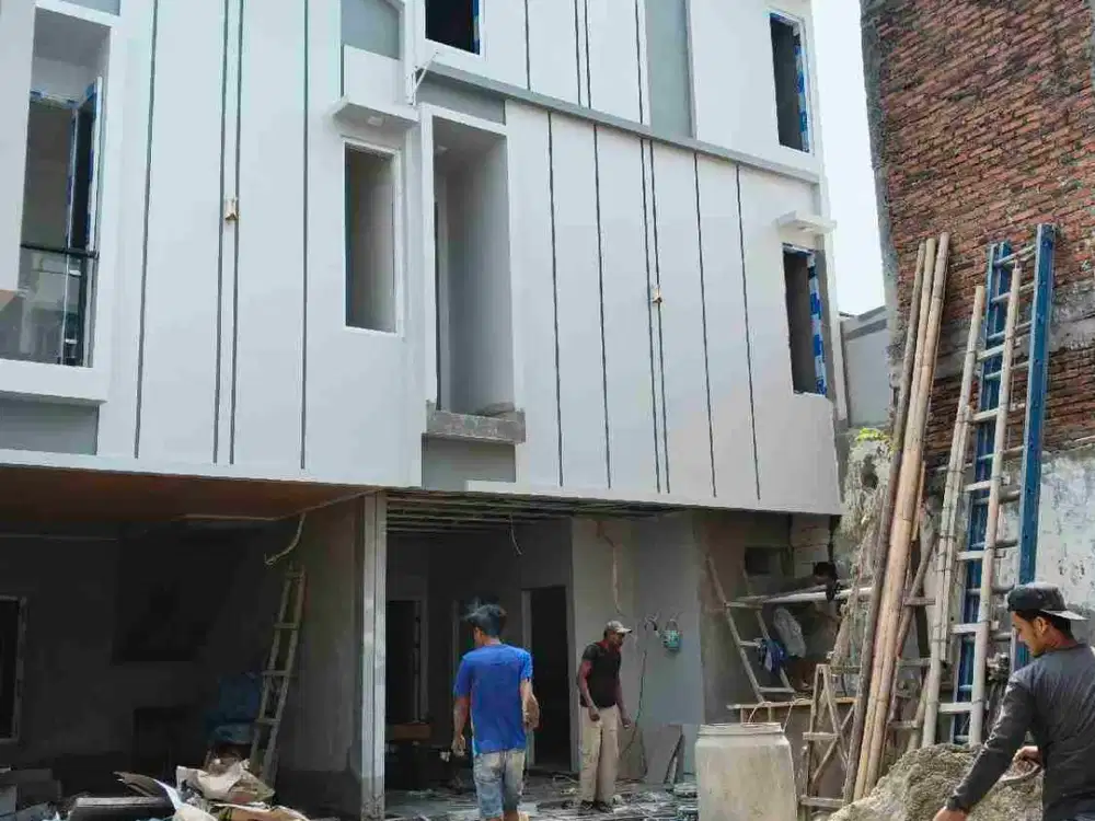 Rumah Mewah tinggal 1 unit Dekat RS, GPS Mall, Stasiun