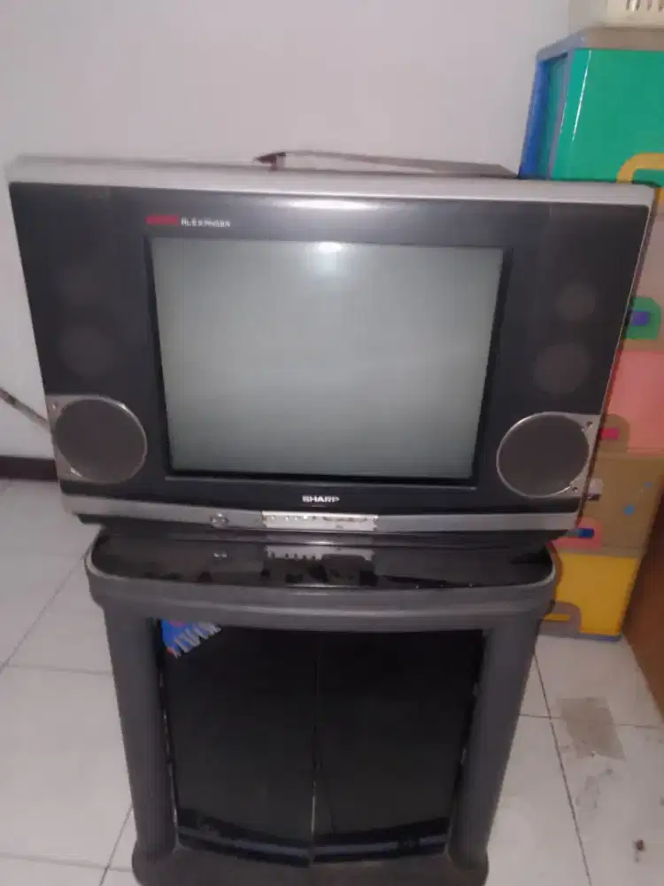 Tv tabung alexander