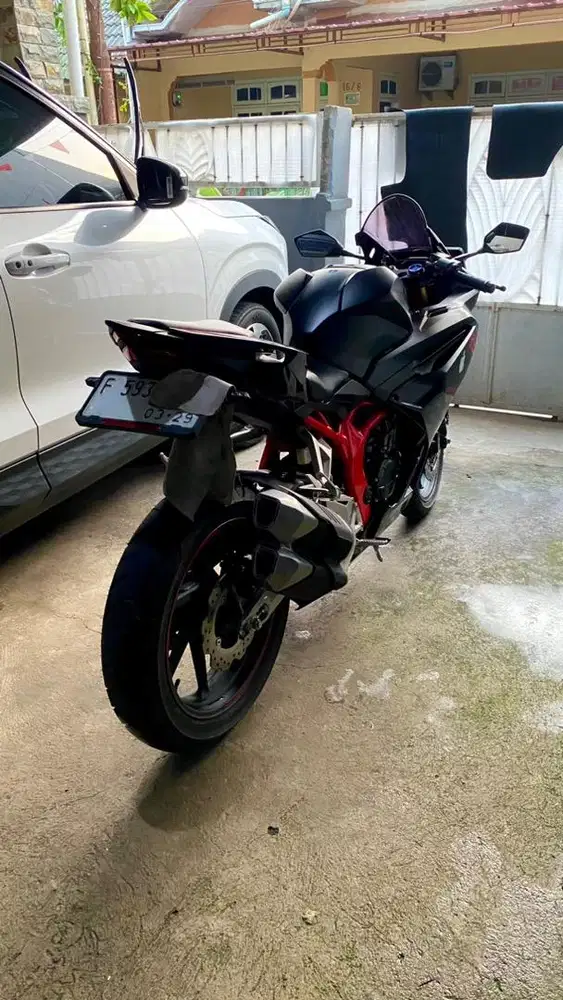 CBR 250RR Standar Tahun 2024 Km Rendah