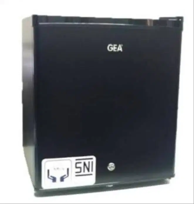 Lemari es portable GEA
