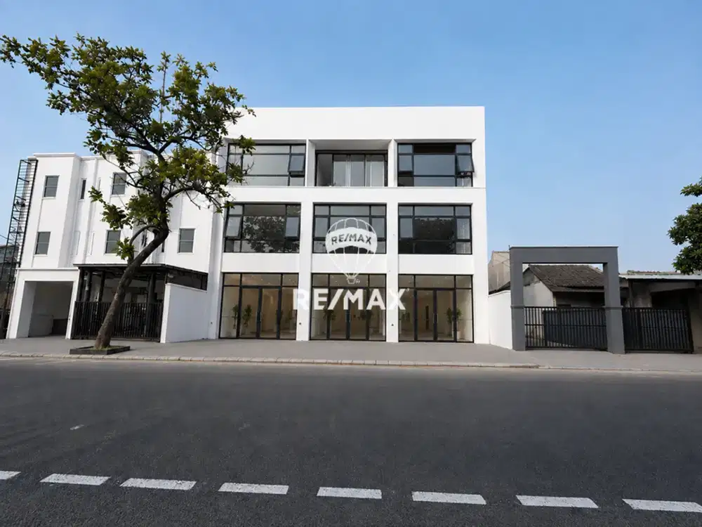 Disewakan ruko gandeng premium brandnew di karawaci boleh disewakan 1 ruko