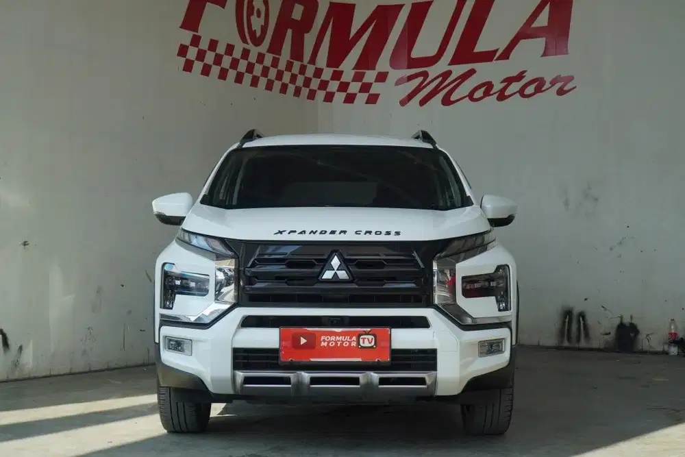 Mitsubishi Xpander Cross Premium AT 2022 Putih