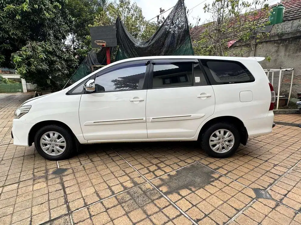 Toyota Kijang Innova 2014 Diesel