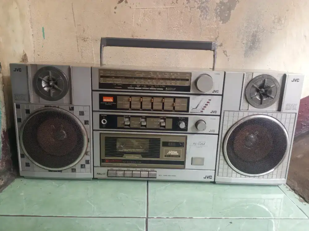 RADIO TAPE JVC VINTAGE(UK.sedang)
