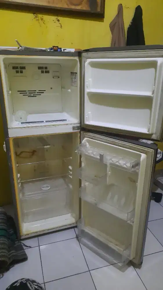 Jual kulkas LG 2 pintu