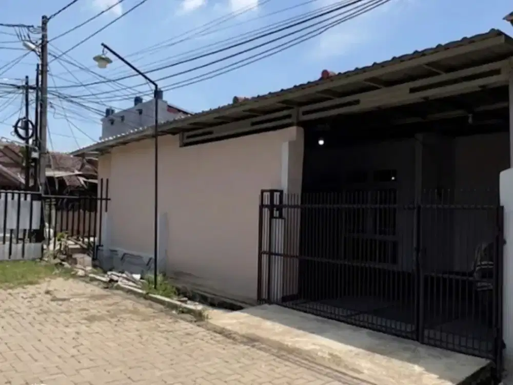 Jual Rumah Hook Potensial Plus Kios di Harapan Indah Bekasi Cocok untuk Hunian dan Usaha