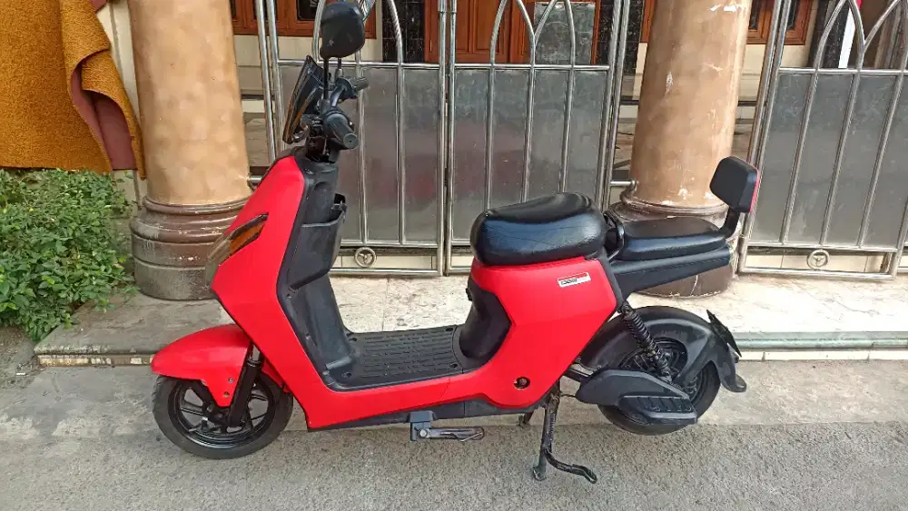 SEPEDA LISTRIK UWINFLY D60