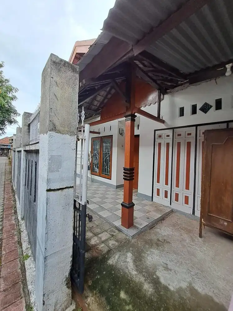 Di kontrak rumah perbulan/pertahun. Dalam kota fasilitas lengkap
