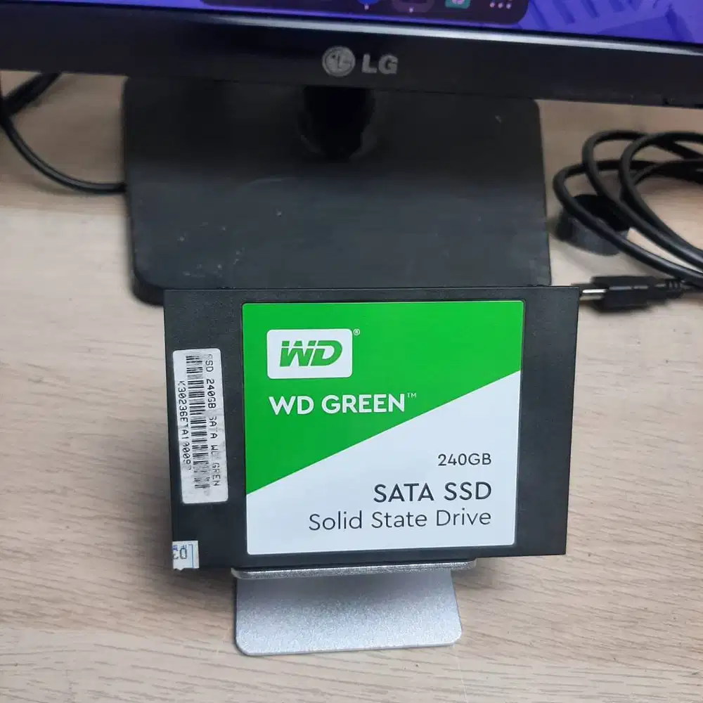 SSD WD GRENN Western Digital 240GB Sata WD Original 240 Giga Bekas