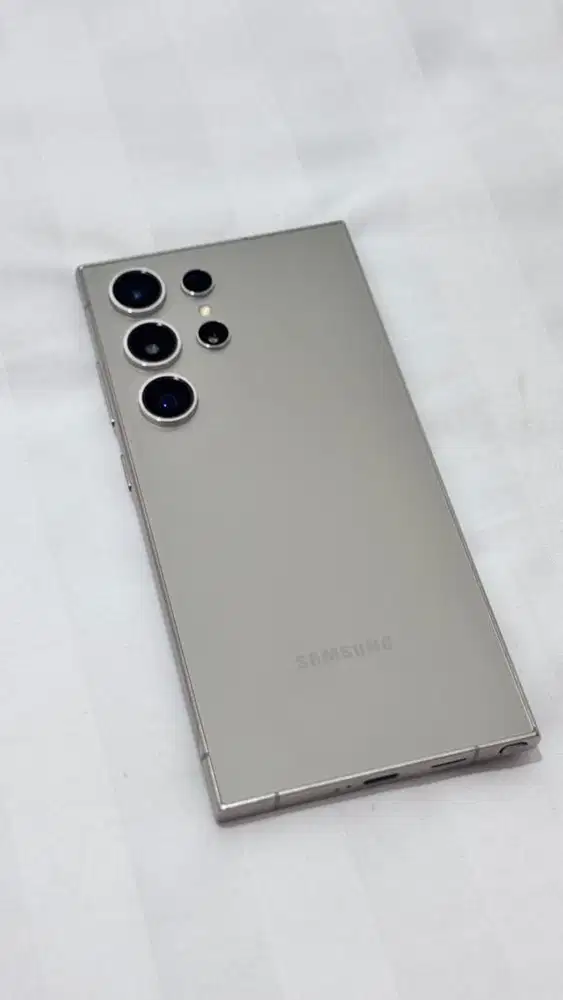 SAMSUNG S24 ULTRA 512GB!