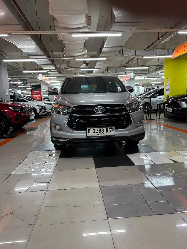 Innova venturer bensin 2018