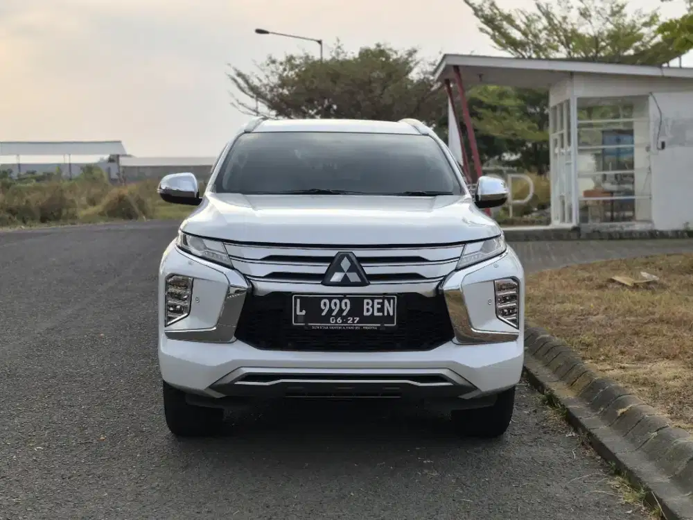 Mitsubishi Pajero Sport Dakar Ultimate AT ORIGINAL ISTIMEWA
