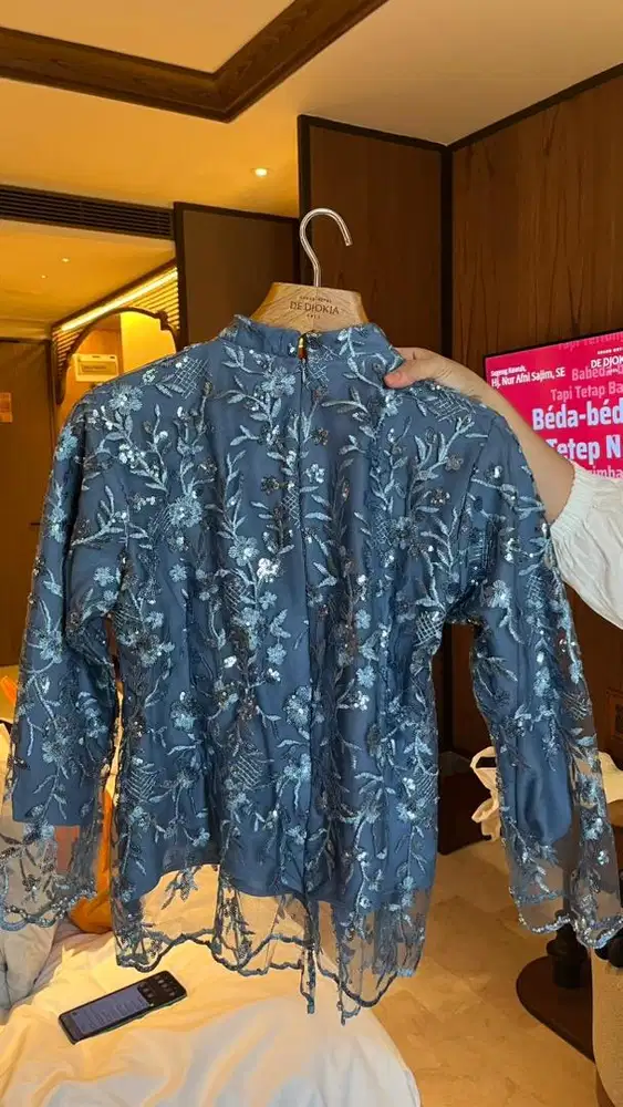 Kebaya Janggan Modern