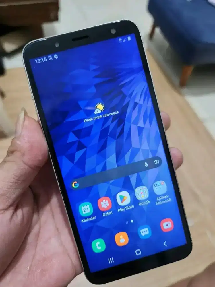 SAMSUNG galaxy j6