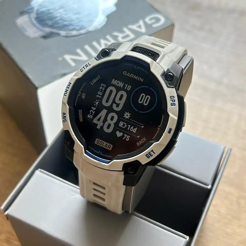 Garmin Instinct 3 Solar 45mm Garansi 2028 Whitestone mulus fullset