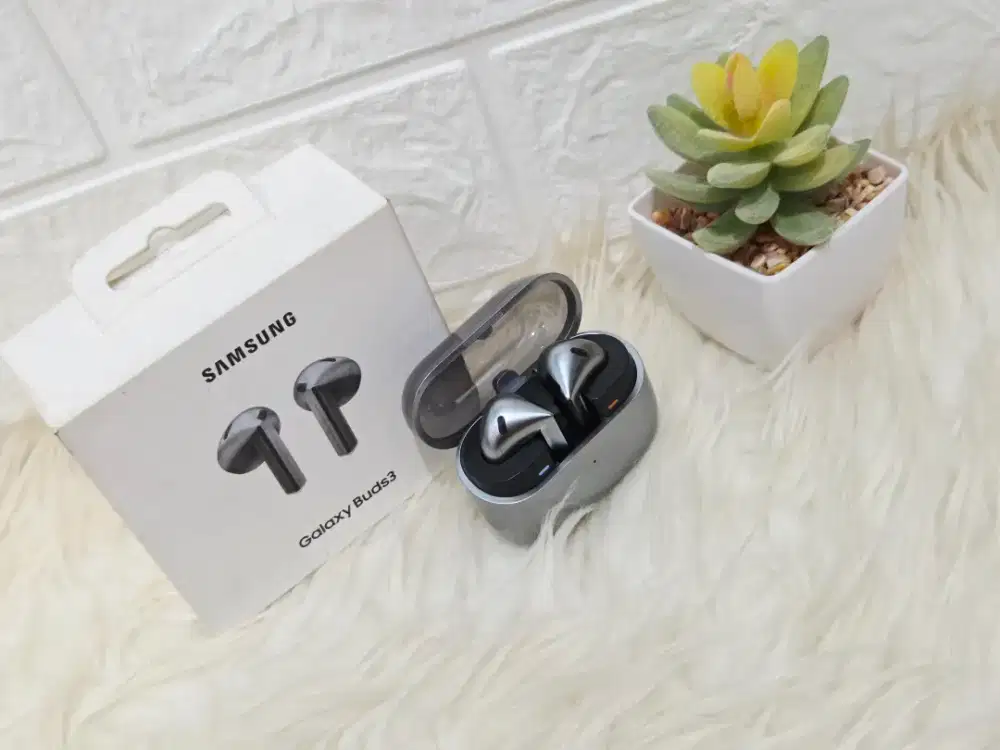 Galaxy Buds 3 Hitam Mulus Komplit