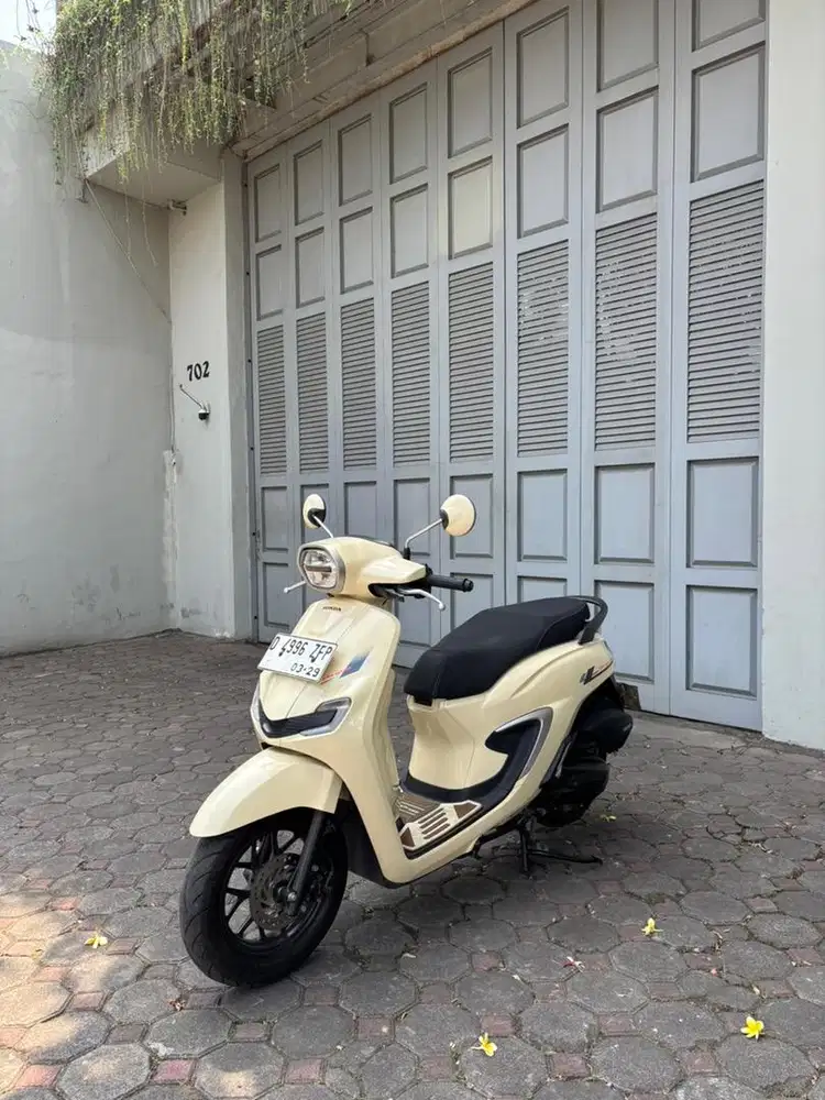 Honda Stylo Cbs 2024 Cream Mulus