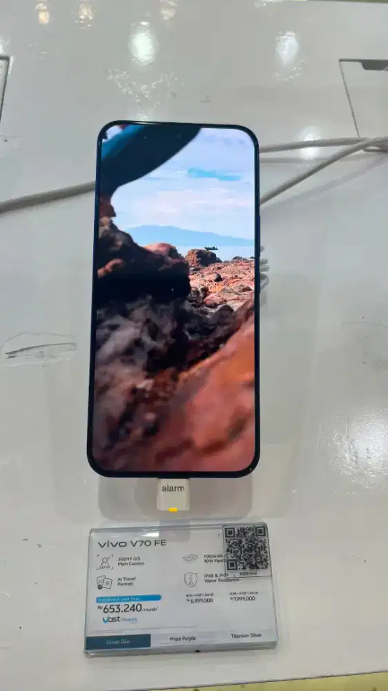 VIVO   V70.  FE.