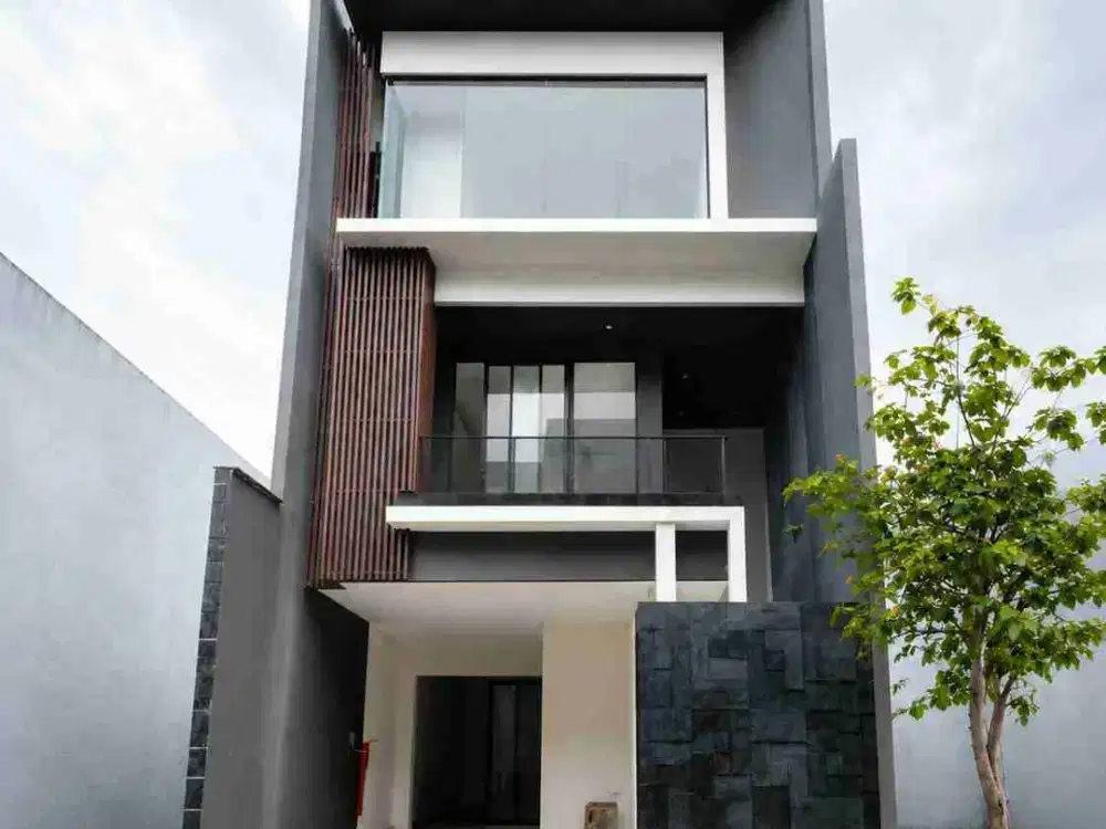 JUAL RUMAH 4 LANTAI SIAP HUNI DI PERMATA BUANA KEMBANGAN JAKARTA BARAT