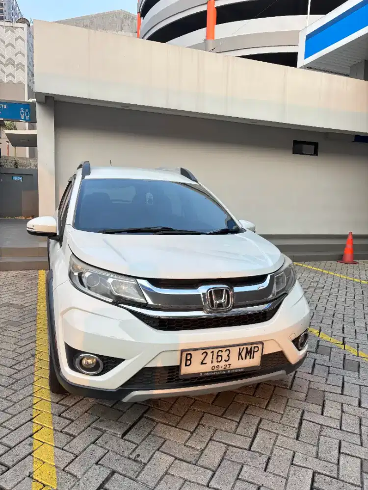 Honda Brv 2017 E CVT Putih