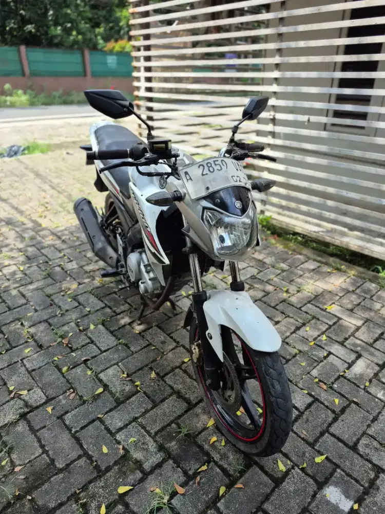 Dijual Yamaha Vixion tahun 2014 plat lengkap