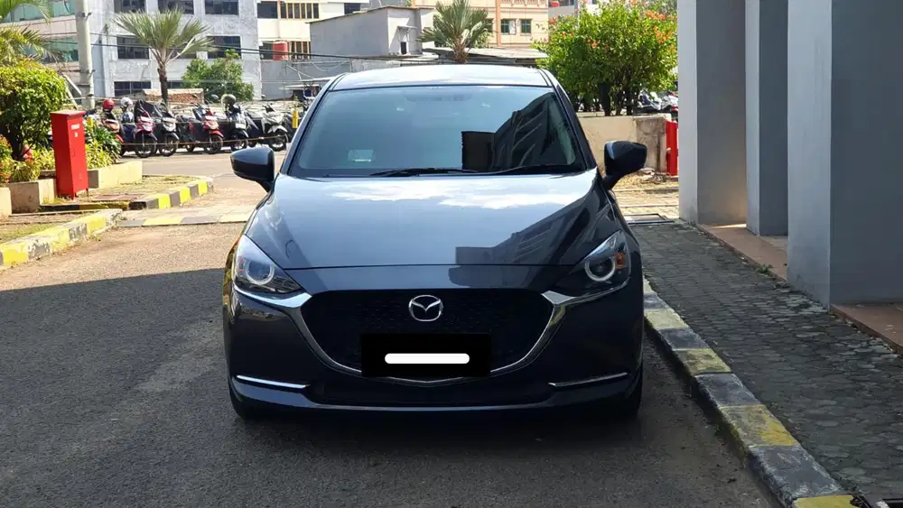 Km 33rb mazda 2 skyactive sedan 2022 abu
