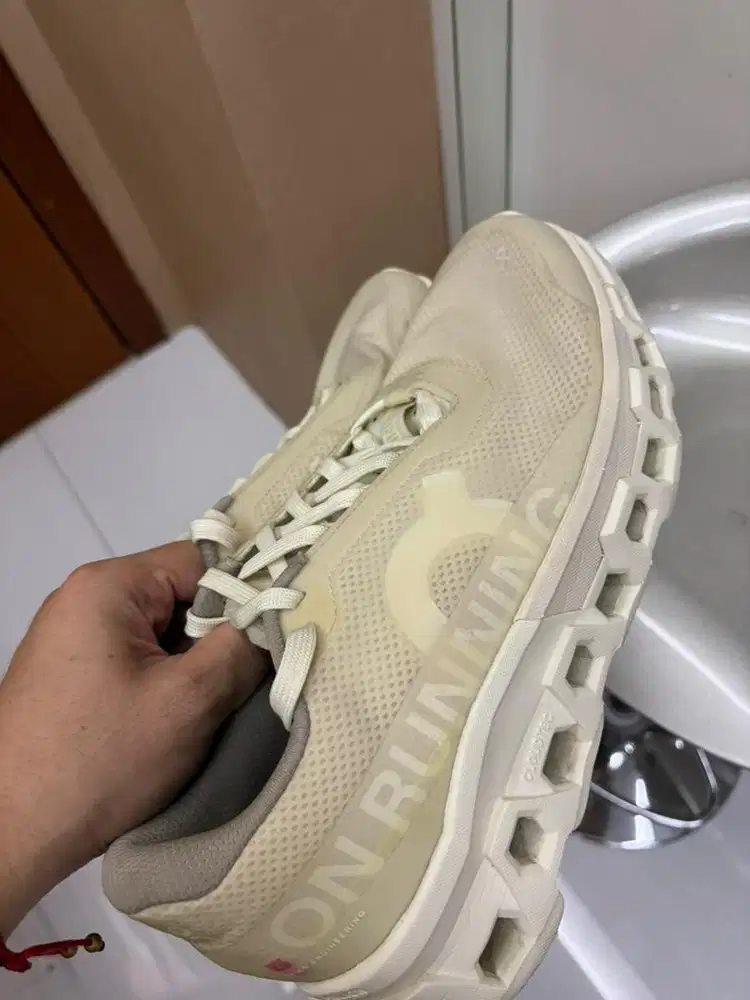 ON cloudmonster 2 (ivory white)