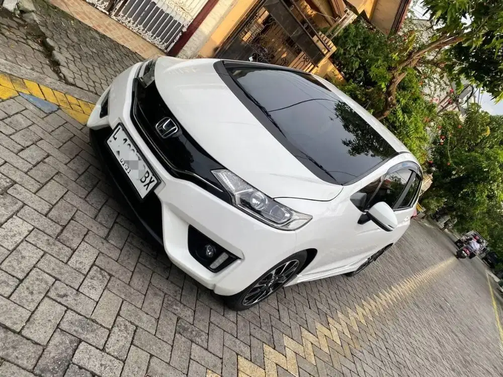 Honda Jazz RS 1.5 Bensin Matic/At 2017 Pajak Baru Siap Pakai