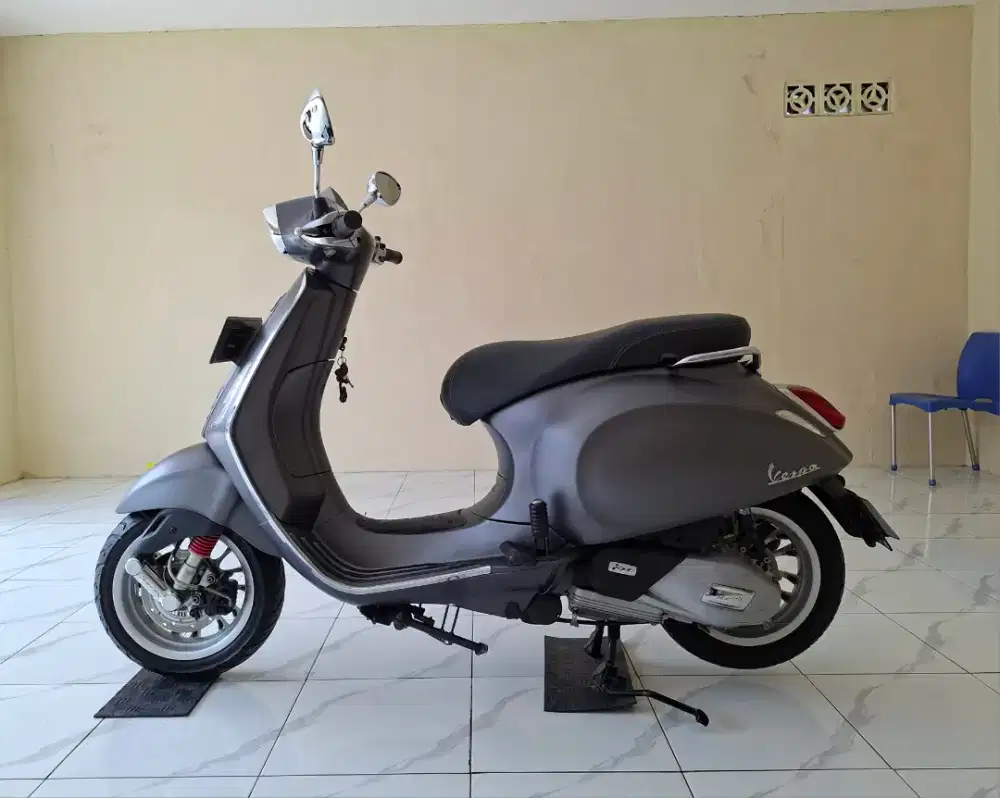 Vespa Sprint 150 iGet ABS MULUSSS (Surat Lengkap)
